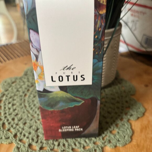 NIB. Lotus Leaf Extract Sleeping Pack - Picture 3 of 4